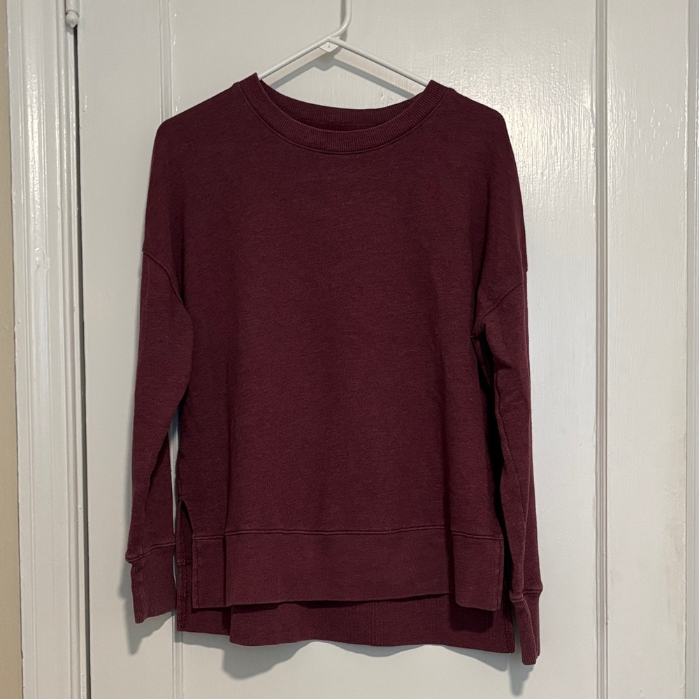 Time and Tru Women's Deep Burgundy Sweatshirt